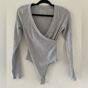 aerie grey ribbed wrap long sleeve bodysuit small